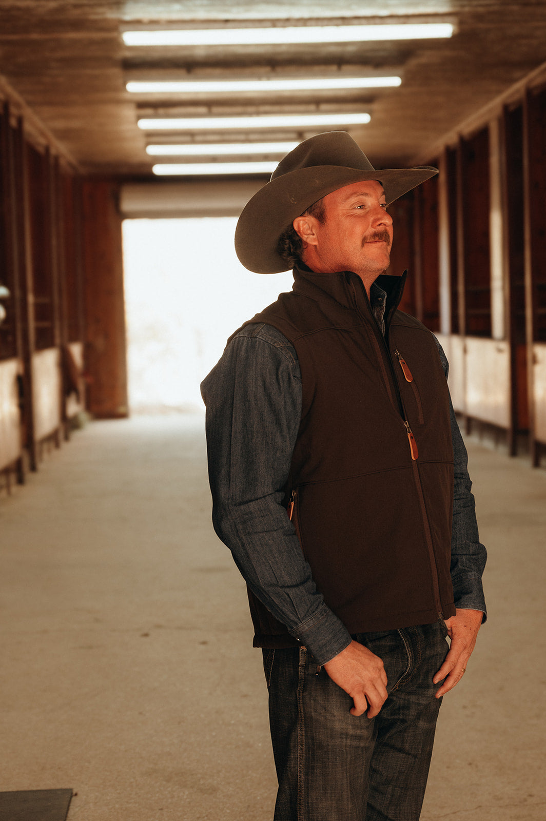 Lazy J Ranch Men's Bonded Vest - Brown